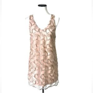 NWT ASTR Art Deco Beaded Applique Shift Mini Dress W/ Crossed Back Blush‎ Pink